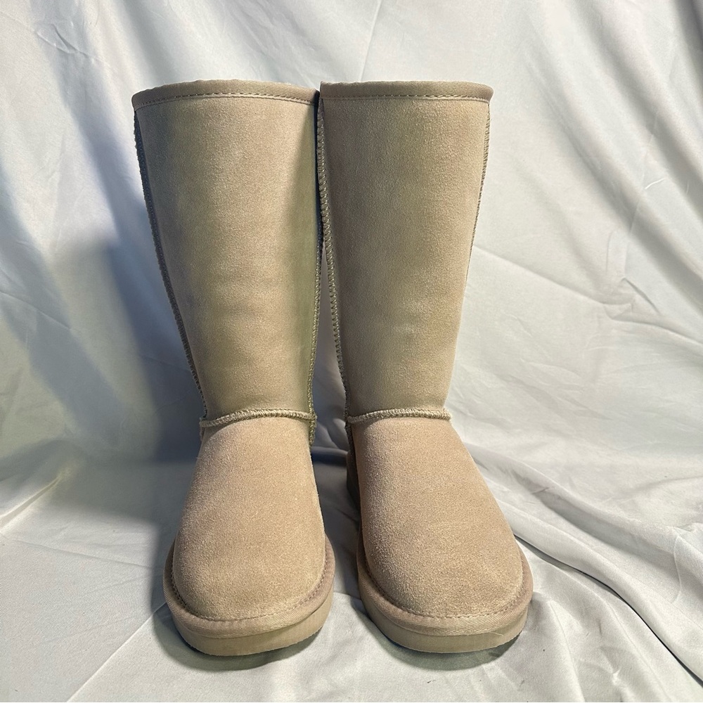 Bearpaw Kenzie Eva Tall Beige Women’s Boots Size 7 Cow Suede Wool 3236W